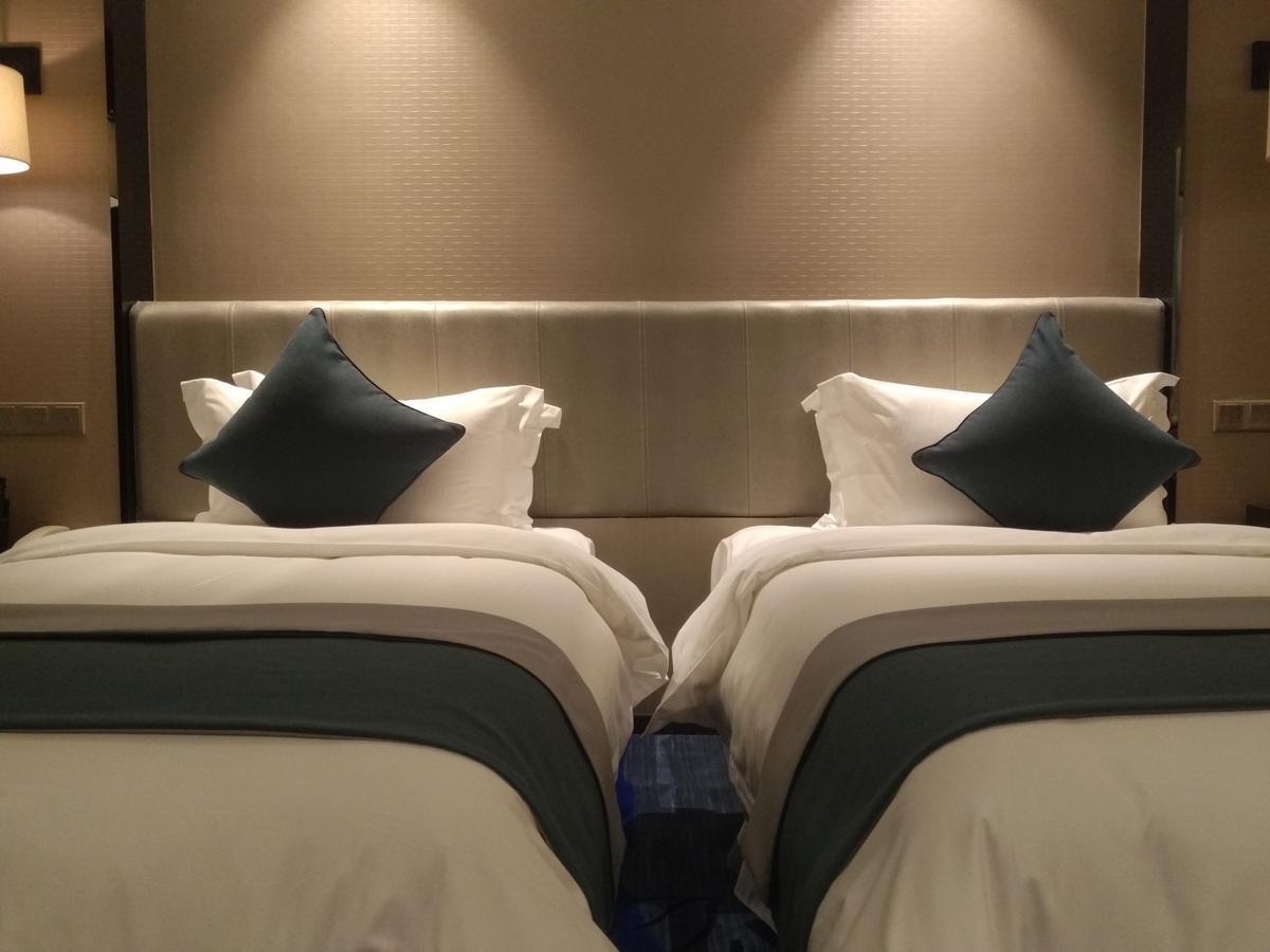 Zhongtian Mayfair Hotel - Bao'An International Airport Xixiang Subway Station 선전 시 외부 사진